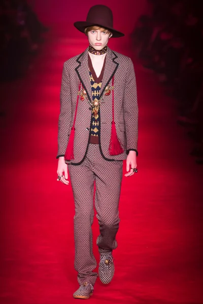 Look 58
